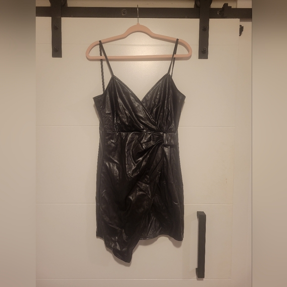 BLACK SHEIN LEATHER WRAP AROUND DRESS SIZE 2 - Picture 1 of 4